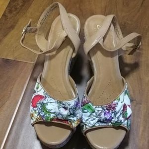 Floral sandals